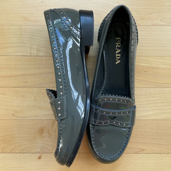 PRADA LOAFERS! Comes with dust bag. - Picture 13 of 15